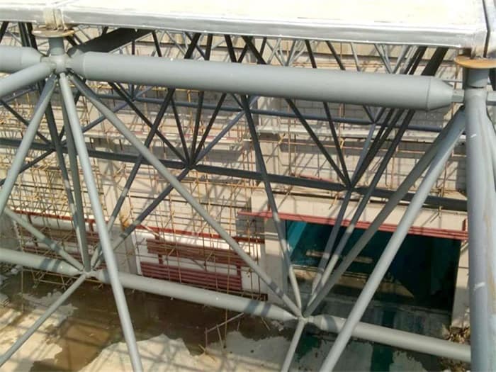 潜江公安局网架天基板屋面